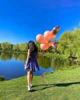 Худенькая девушка с упругой попой и грудью приглашает в гости мужчину – Фото 2