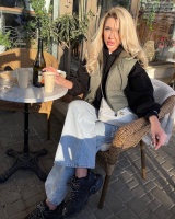 Милая девушка хочет много секса – Фото 2