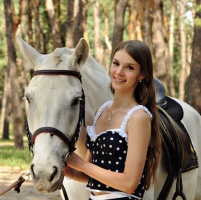 Красивая, не шаблонная девушка, с необычной точёной фигуркой, как у маникенщиц – Фото 1