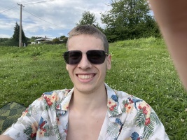 Ищу девушку для блога 18+ – Фото 1