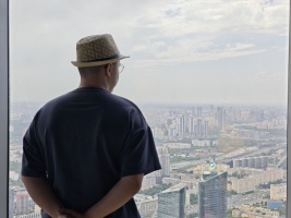 Молодой парень познакомится с девушкой для пылкой ночи. – Фото 1