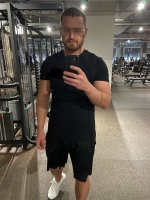 Постоянную партнершу  – Фото 1