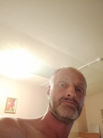 Просто хочу пообщаться с женщиной, секс по её желанию, посидеть в кафе, кино, прогулять по дружески – Фото 1